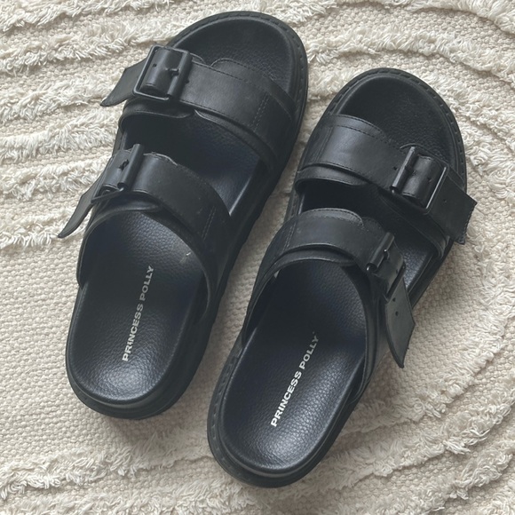 Black princess Polly chunky sandals size 9 but fits size 8 - Picture 1 of 3